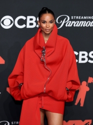 Filename=00217.jpg
Filesize=6608KiB
Dimensions=2731x4096
Date added=Sep 18, 2025 00217.jpg