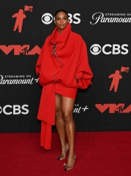 Filename=00253.jpg
Filesize=1721KiB
Dimensions=2700x4000
Date added=Sep 18, 2025 00253.jpg