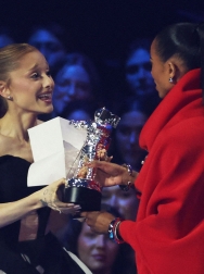 Filename=00261.JPG
Filesize=531KiB
Dimensions=2613x1733
Date added=Sep 18, 2025 00261.JPG