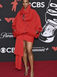 Filename=00276.jpg
Filesize=5331KiB
Dimensions=2730x4096
Date added=Sep 18, 2025 00276.jpg